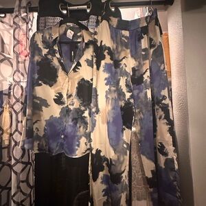 Fashion Nova Blue and Black Satin Set